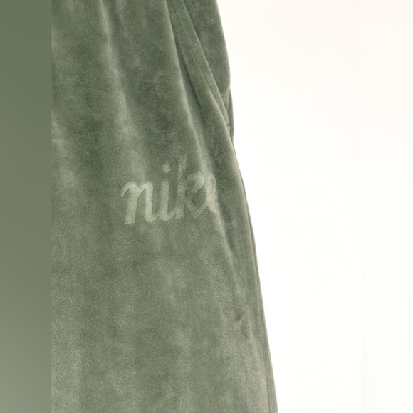 Nike Girls Velvet Joggers Large - Picture 5 of 6